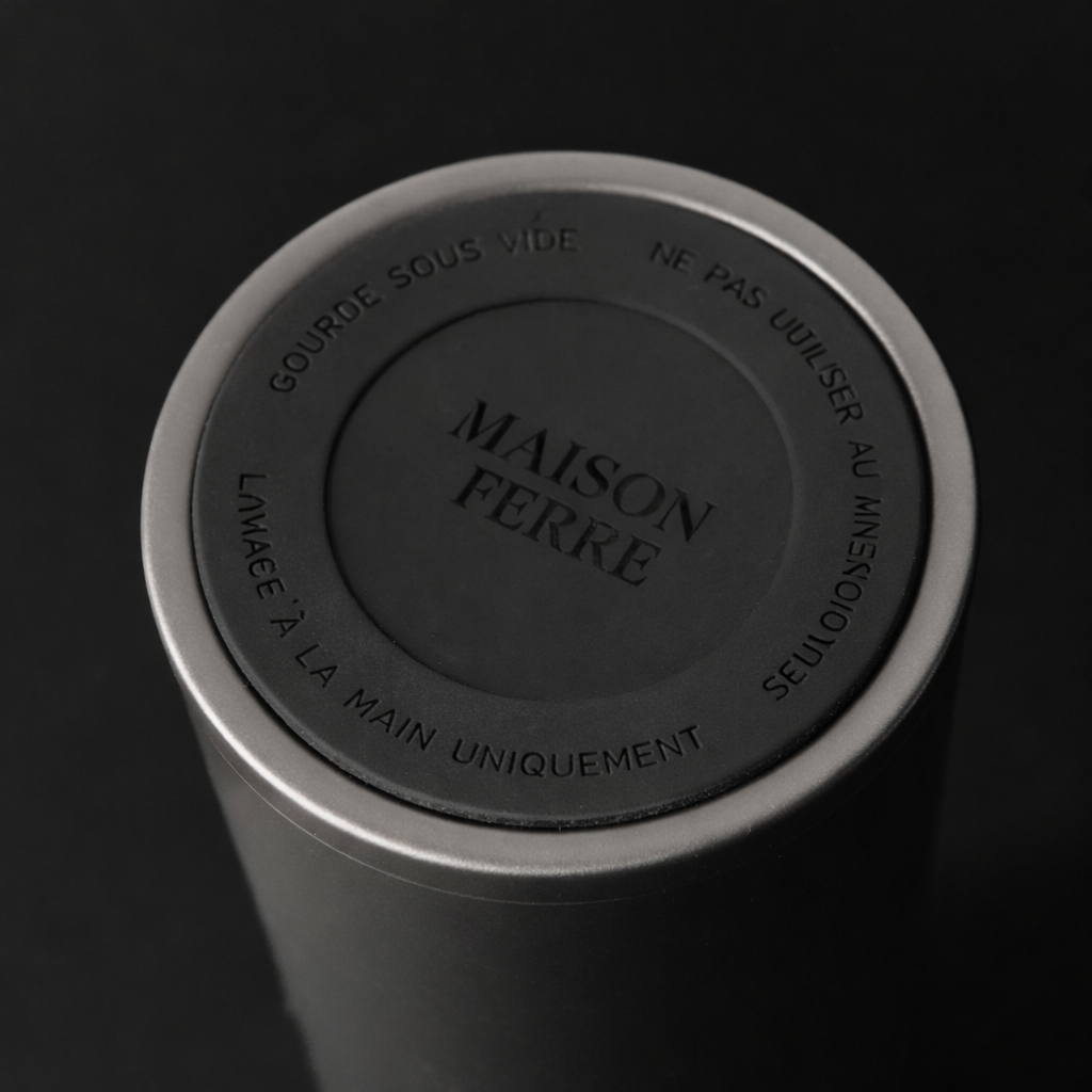 Maison Ferré® – Bouteille d’Eau 100% Titane Pur Buvez Pur. Vivez Mieux.