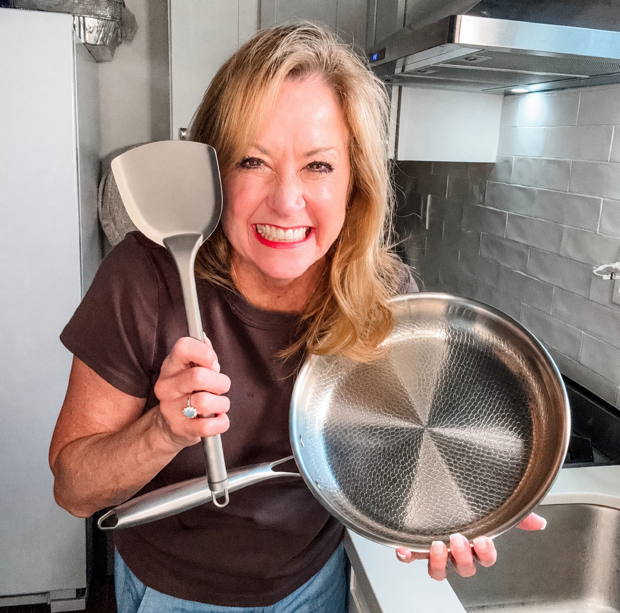 Titanium Hammered Pan Pro & Utensil Set